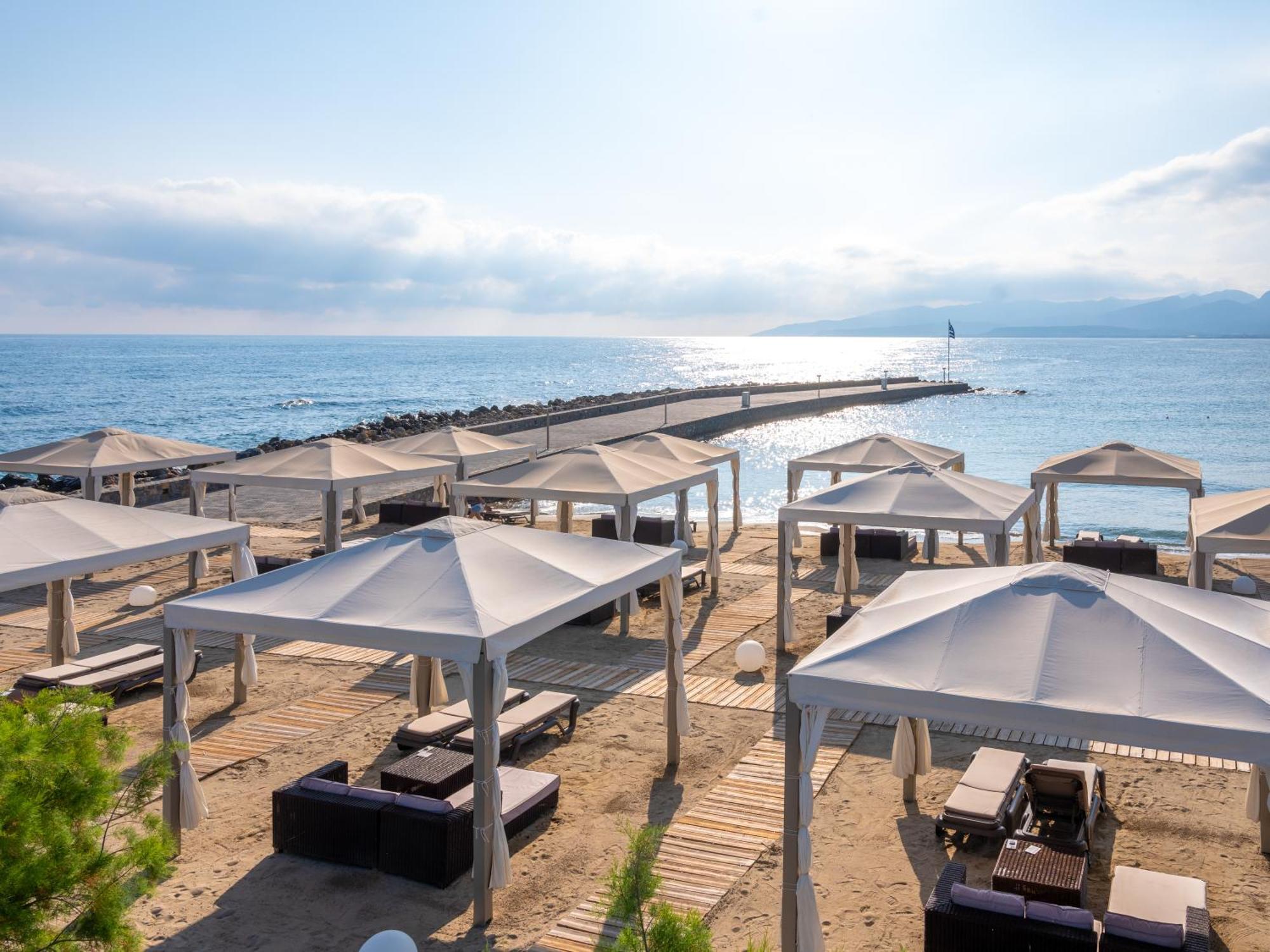 Nana Princess Suites Villas & Spa 헐소니소스 외부 사진