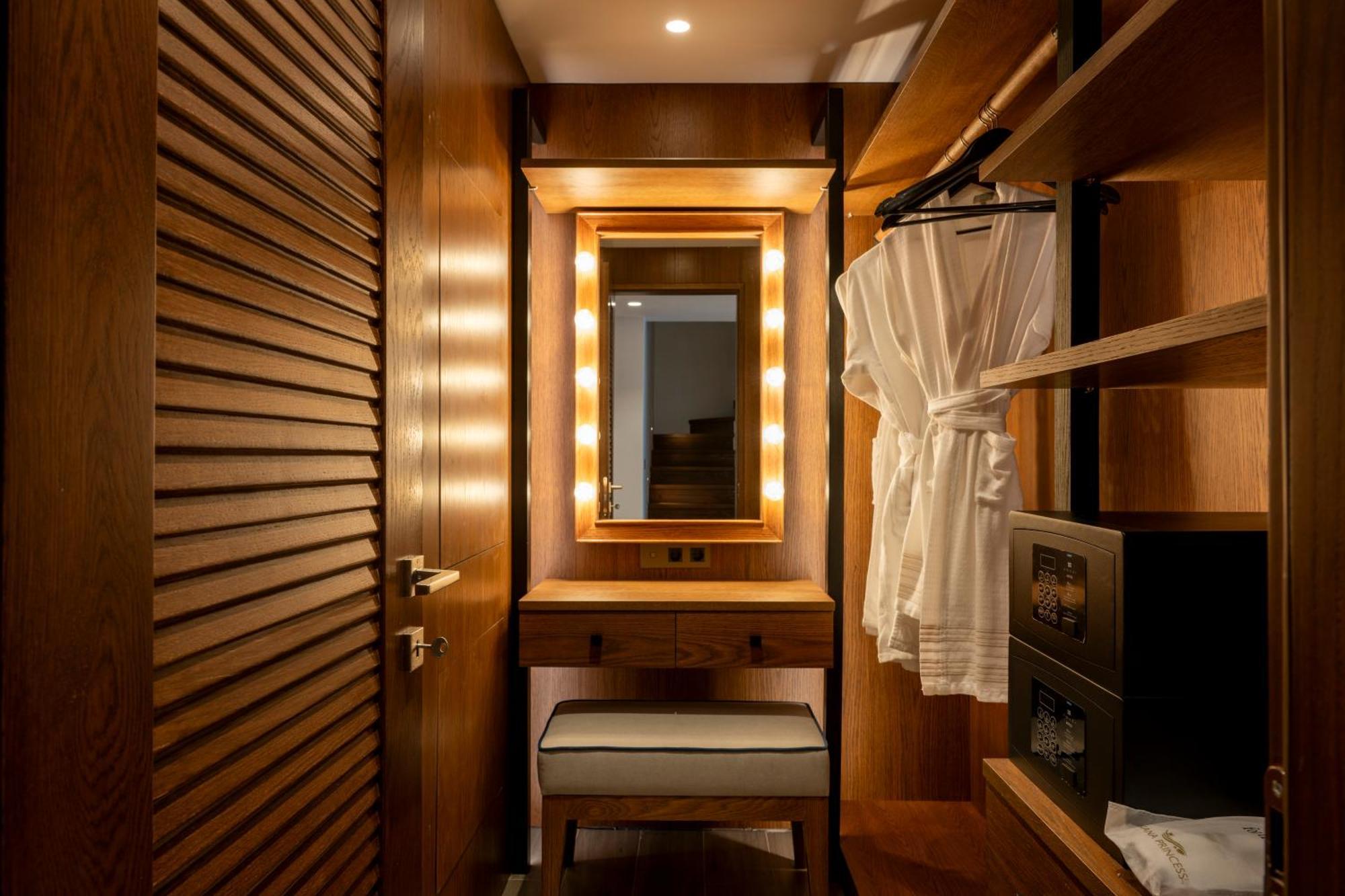 Nana Princess Suites Villas & Spa 헐소니소스 외부 사진